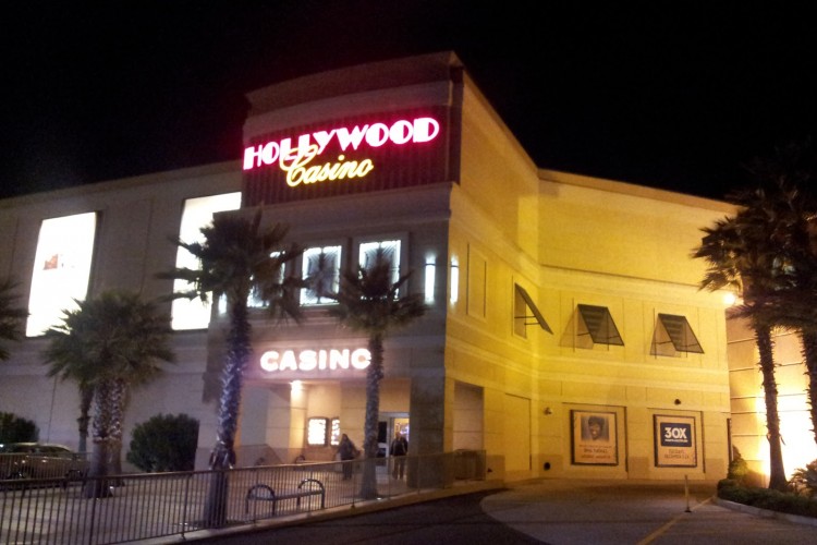 hotel near hollywood casino st louis