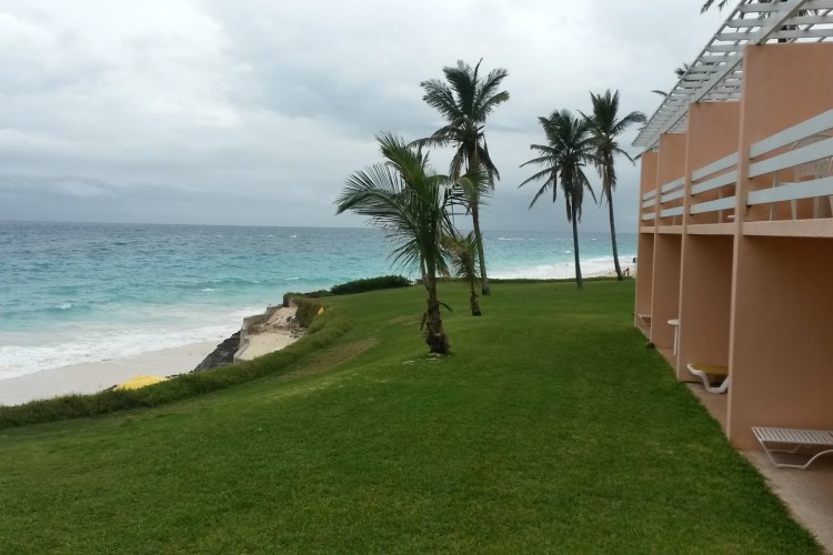 Coco Reef Resort Bermuda Review: What To REALLY Expect If You Stay